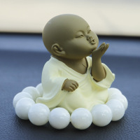 敬平汽车车载平安摆件创意个性小和尚可爱公仔车内饰品摆件男女车饰 (淡雅米)送祝福小和尚+贝壳珠 平挂摆件