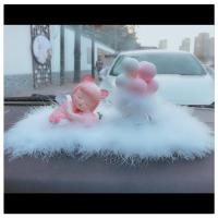 敬平汽车内饰摆件创意可爱天使男孩女孩车载中控摆台女士香水瓶车饰品 女孩+毛毛瓶粉白球+羽毛垫 平挂摆件