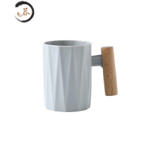 HAOYANGDAO北欧简约漱口杯情侣一对牙刷杯子家用刷牙杯ins套装三口之家牙缸 灰色 菱形实木柄[1只装] 送洗漱杯