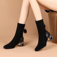 粗跟弹力靴女中筒2020秋冬新款时尚大码拼接袜靴女圆头中跟瘦瘦靴