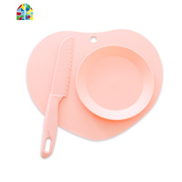 儿童塑料水果刀砧板幼儿安全案板教学厨房不伤手小刀宝宝菜板玩具 FENGHOU 浅紫色爱心+刀+小碟+叉