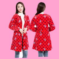 加绒加厚羽绒服法兰绒罩衣成人工作服防水围裙女冬季长袖女士大人|法兰绒红底小蓝兔 M号(90斤以下)