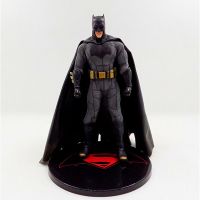 国产正义联盟MezcoOne:12超战蝙蝠BVS蝙蝠侠DC可动模型手办