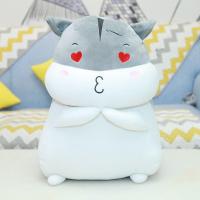 苍鼠柔软可爱。新款怪搞仓鼠床上布娃娃小号抱枕毛绒玩具公仔 灰花痴 (可插手款)40cm(箱装+玫瑰)