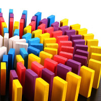 多米诺骨牌儿童力开发玩具无磁力积木拼图男孩女孩玩具生日备用一 多米诺骨牌积木699片装