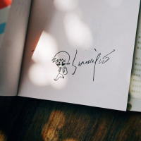 [正版书籍赠明信片]听你的 张皓宸2018青春文学后来时间都与你有关我与世界只差一个你谢谢自己够勇敢作者校园爱情读物