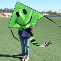 好飞笑脸风筝 情侣风筝 儿童卡通风筝 新款易飞三角风筝大型成人