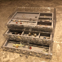 精美礼品透明亚克力桌面首饰盒手表收纳盒耳环耳钉发卡耳夹小饰品