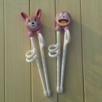 [实惠装]宝宝练习筷子学习筷纠正筷益智筷儿童筷子小孩生筷子K6|粉色兔子+粉色机器猫