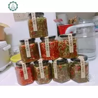 六角六棱玻璃瓶蜂蜜瓶子酱菜带盖透明辣椒酱罐头瓶密封罐食品 封后 批量90个500[泡沫盒包装]