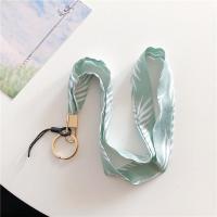 火豹手机挂绳韩风丝巾挂件挂链绳子钥匙扣ins风防摔挂脖可爱女款个性 浅绿底白叶子手机挂饰