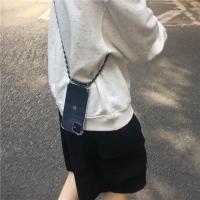 火豹出下楼不用带包啦很火的斜跨挂绳11sm8pr防摔手机壳