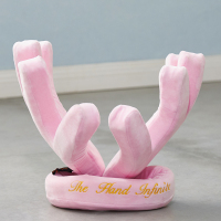 火豹卡通手机支架毛绒多功能玩具车载U型枕支架八爪怪道具手型. 粉红色手机座