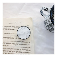 火豹卡通可爱花朵懒人指环支架刷剧桌面看电视折叠伸缩随身防摔个性创意新款情侣男女款苹果手机配件支架 白色大理石手机座