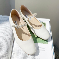 Ideamini白色水钻赫本玛丽珍鞋女2020新款法式复古圆头粗跟平底鞋软底单鞋休闲鞋