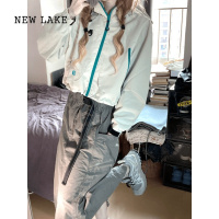 NEW LAKE美式复古连帽冲锋衣女2024新款春秋户外运动短款外套休闲百搭夹克