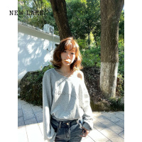 NEW LAKE美式复古烫钻斜肩卫衣女早2024新款松弛感慵懒风辣妹长袖上衣