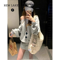 NEW LAKE露思同款灰色斜肩卫衣女早2024新款松弛感慵懒风甜辣露肩上衣
