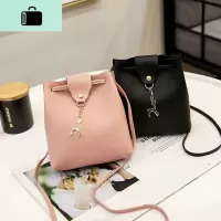 新疆包包女2020新款小鹿水桶包韩版时尚学生可爱单肩斜挎包NEW LAKE女斜挎包