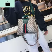 包包女2020新款春夏潮韩版水桶斜挎单肩包ins网红超火包大容量包NEW LAKE女士单肩包