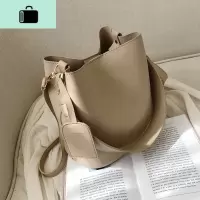 高级感包包洋气女包2020新款潮韩版百搭斜挎包单肩时尚复古水桶包NEW LAKE女斜挎包