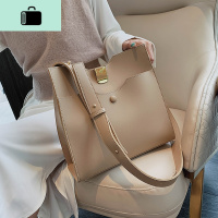 春休闲气质大容量包包女包新款2020网红潮韩版时尚百搭单肩斜挎包NEW LAKE女斜挎包