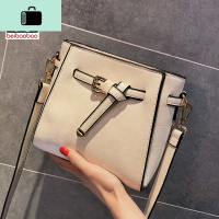 夏小包包女2020新款潮网红水桶包单肩女包斜挎简约百搭insNEW LAKE女斜挎包