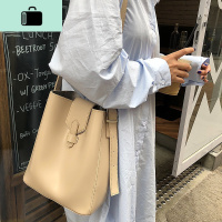 水桶包女2020新款韩版简约百搭大容量单肩包斜跨包包休闲子母包潮NEW LAKE女斜挎包