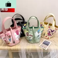2020新款女包韩国东大手绘涂鸦菜篮子水桶包手提单肩斜挎小包NEW LAKE女斜挎包