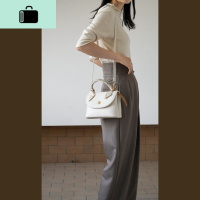 了然/通勤单肩斜挎手提女包2020春夏新款翻盖锁扣大容量NEW LAKE女斜挎包