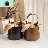 女包2020新款小众设计水桶包网红手提包复古时尚单肩斜挎百搭小包NEW LAKE女斜挎包