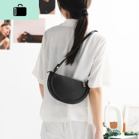 复古法棍包/单肩斜挎女包半圆包日系文艺百搭气质学院风NEW LAKE女斜挎包