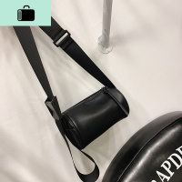 韩版简约枕头包2020新款单肩斜跨女包时尚小圆筒包潮流纯色水桶包NEW LAKE 黑色大号长21cm高13cm女斜挎包