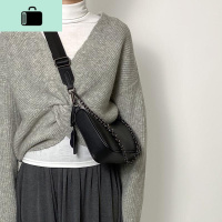 新款ins黑色复古腋下包潮流港风新月包链条法棍包斜挎单肩胸包女NEW LAKE女士单肩包