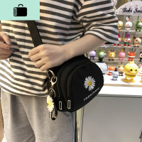 小雏菊包包女新款2020韩版ins超火帆布包日系休闲迷你单肩斜挎包NEW LAKE 黑色女斜挎包