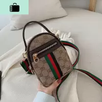 夏季上新小包包女2020新款潮时尚帆布印花斜挎包洋气女包手机包NEW LAKE女斜挎包