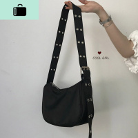 2020新款韩版网红款设计感双排扣斜跨包女时尚百搭手提单肩腋下包NEW LAKE 黑色女手包