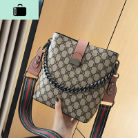 链条包包女2020新款潮韩版印花百搭斜挎包ins时尚洋气宽带水桶包NEW LAKE女斜挎包