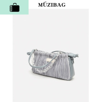 小众设计仙女缎面腋下包2020新款潮褶皱亚克力链条手提法棍单肩包NEW LAKE女士单肩包