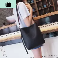 ins水桶包女2020新款韩版单肩包大容量宽肩带斜跨托特包简约百搭NEW LAKE女士单肩包