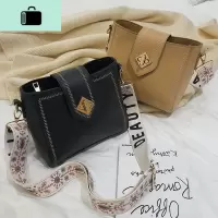 ins网红小包包女2020新款潮韩版百搭宽肩带单肩斜挎包时尚水桶包NEW LAKE女斜挎包