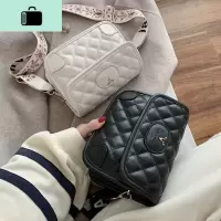 网红流行小包包女2020新款潮韩版百搭斜挎包宽肩带洋气时尚单肩包NEW LAKE女斜挎包
