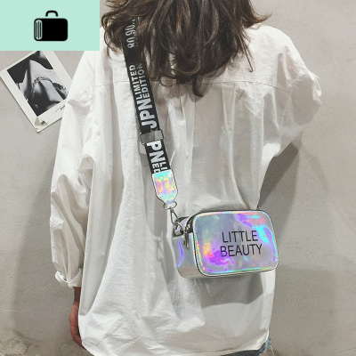 早春夏小包包女2020新款潮百搭单肩包ins超火韩版网红镭射斜挎包NEW LAKE女斜挎包