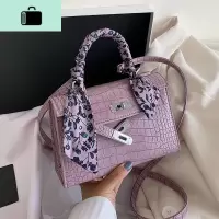 今年流行的包包女2020网红新款潮韩版单肩百搭斜挎ins时尚凯莉包NEW LAKE女斜挎包