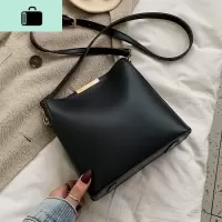 高级感包包休闲女包新款2020韩版时尚质感百搭单肩斜挎ins水桶包NEW LAKE女斜挎包