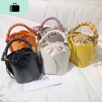 迷你水桶包女2020韩版皮花瓣造型丝巾手提包斜挎单肩小包包女潮NEW LAKE女斜挎包
