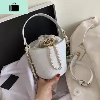 网红小包包洋气女包2020新款潮时尚百搭链条斜挎包女士手提水桶包NEW LAKE女士单肩包