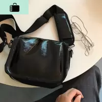 软皮包包女ins小方包宽肩带休闲斜挎包轻便百搭单肩包黑色系包潮NEW LAKE 黑色软包女斜挎包