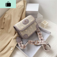 夏季编织包女包2020流行新款潮百搭宽带单肩包时尚网红斜挎小方包NEW LAKE女斜挎包