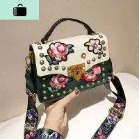 高级质感洋气小包包2020新款潮韩版百搭ins超火刺绣宽带斜挎女包NEW LAKE女斜挎包